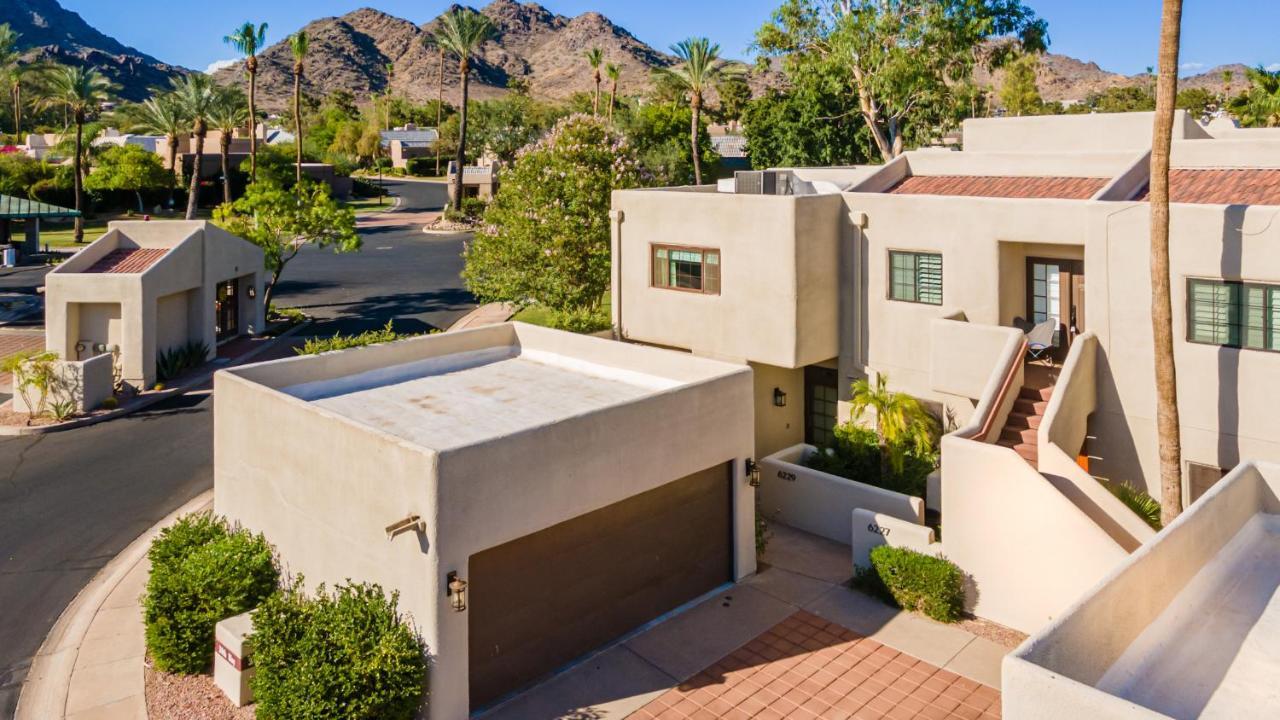 Style Living In Phoenix's Exclusive Gated Community! Ferienhaus *