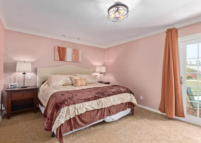 Resort Style Living In Phoenix\'S Most Exclusive Gated Community!